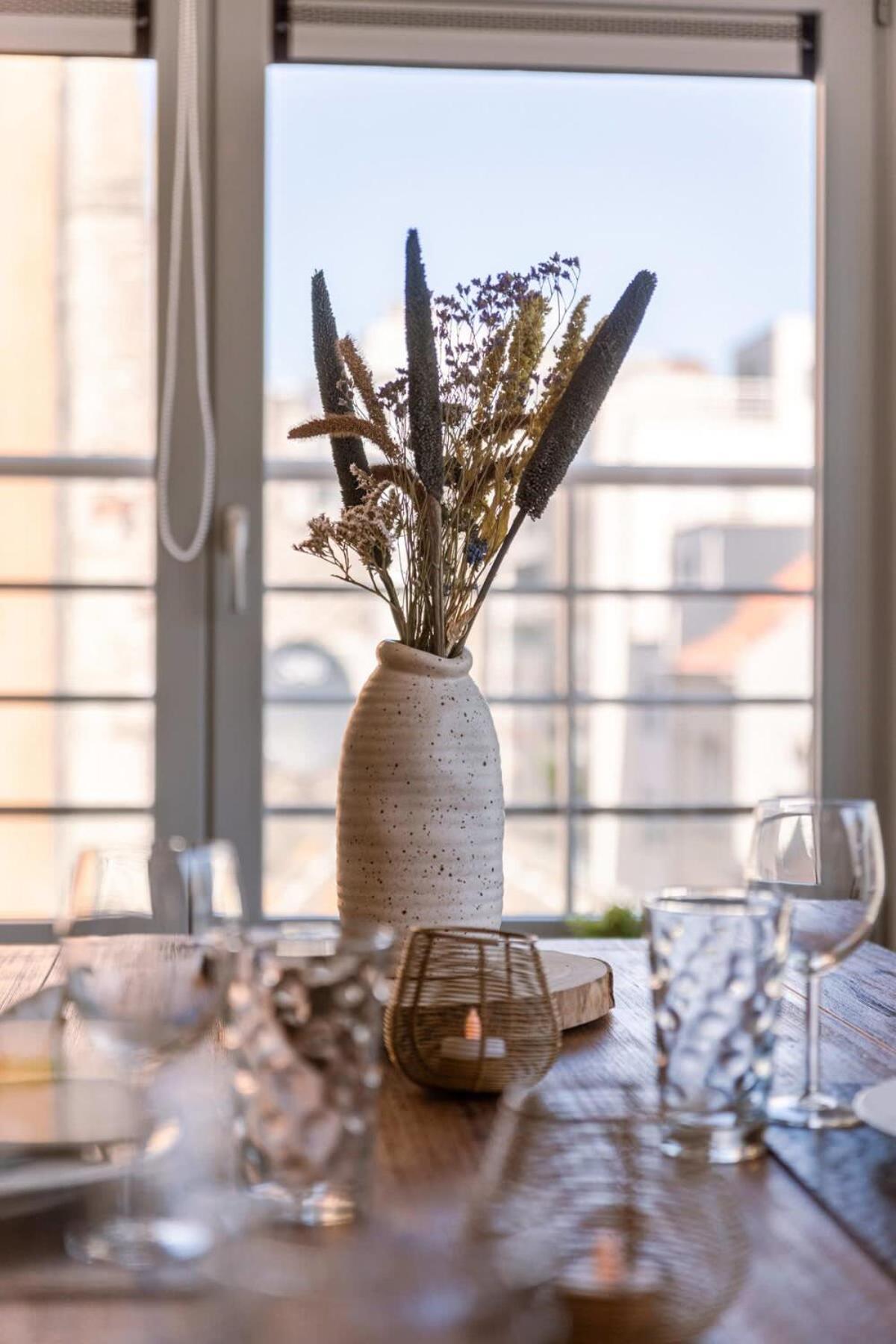 Huswell - Centrally Located With Sunny Terrace Appartement